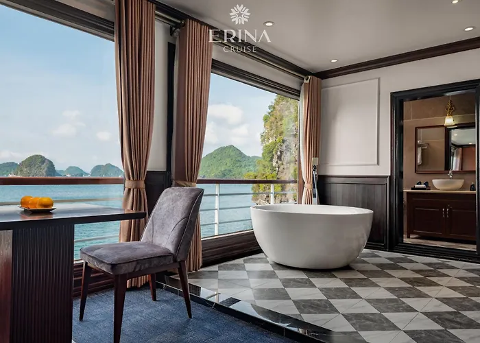  Dora Cruise Hạ Long